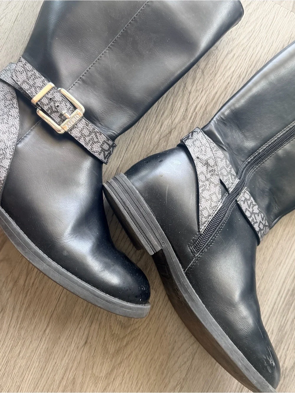Dkny stylish boots